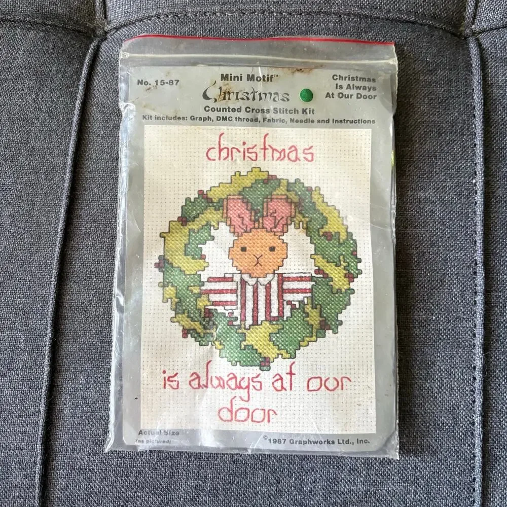 Christmas Is Always At Our Door Vintage Counted Cross Stitch Kit Graphworks 1987